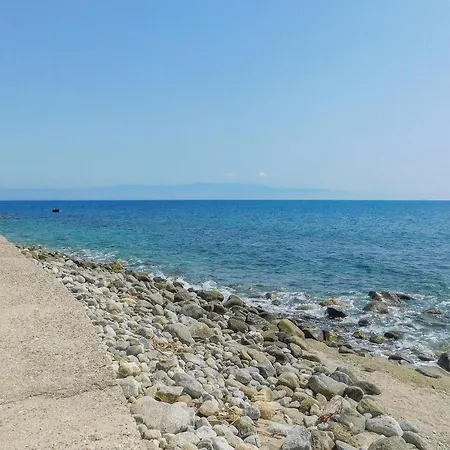 بيت للعطل In Marina With Swimming Pool نيكوتيرا
